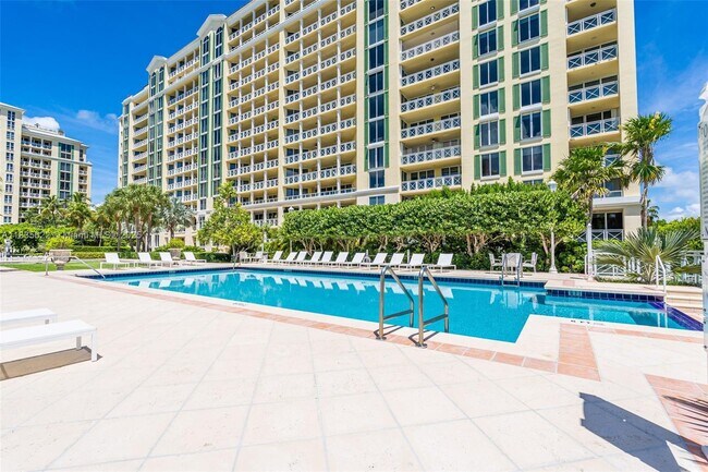 Building Photo - 430 Grand Bay Dr