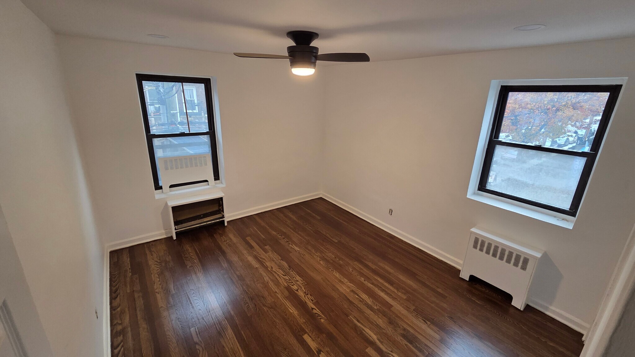 Bedroom - 165 Vroom St