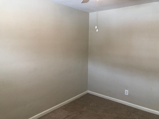 Building Photo - Single Family home in Plum