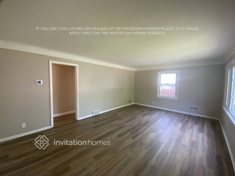 Building Photo - 7228 Harriet Ave