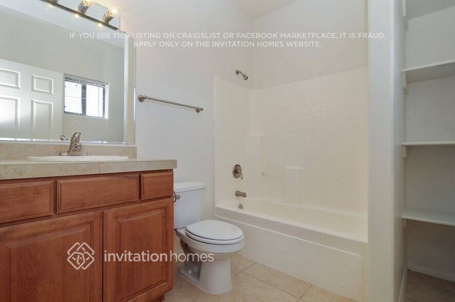 Building Photo - 16421 N Cumbie Ln