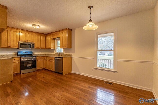 Building Photo - 111 Cepha Dr