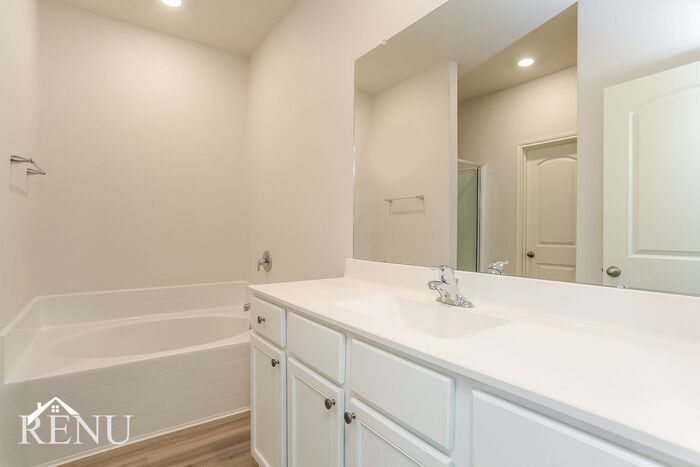 Building Photo - 10495 Red Cardinal Dr