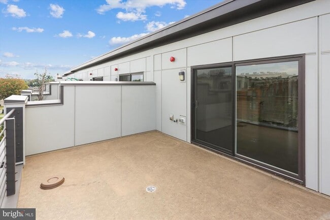 Building Photo - 8060 Red Hook St