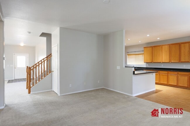 Building Photo - Beautiful Large Home in Casa Grande