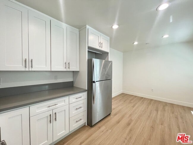 Building Photo - 4441 Tujunga Ave