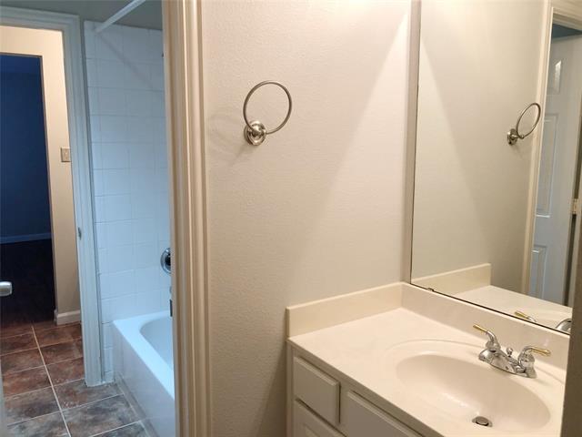 Building Photo - 6417 Calloway Dr