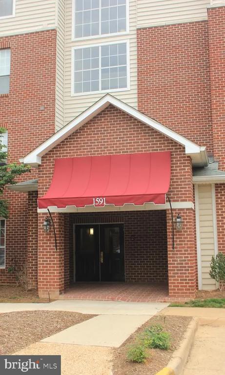Building Photo - 1591 Spring Gate Dr.