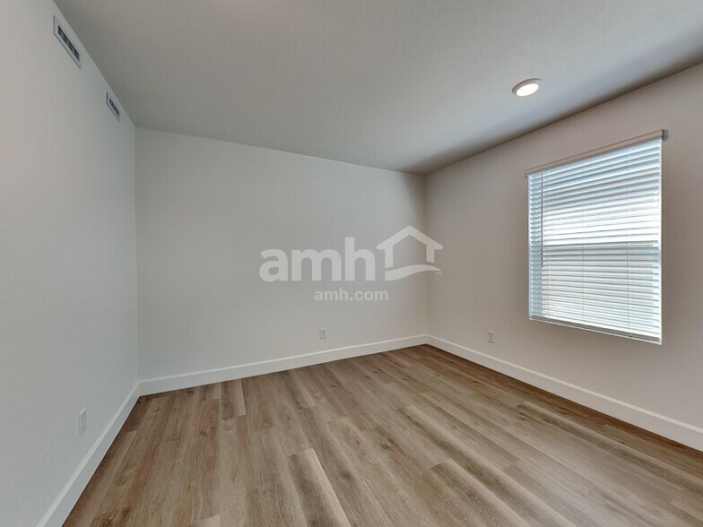 Building Photo - 6423 Rush Avenue