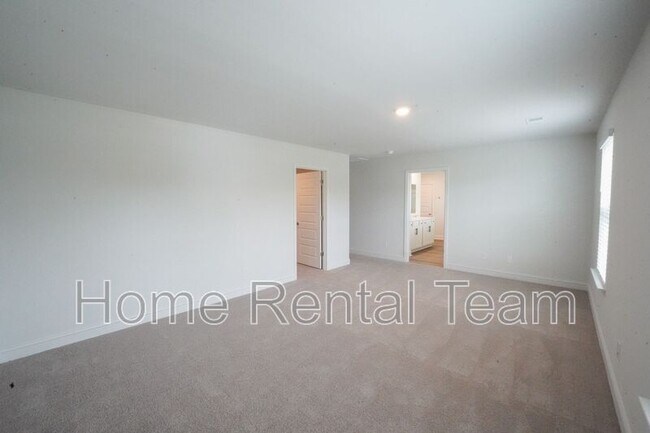 Building Photo - 337 Logging Hl Dr