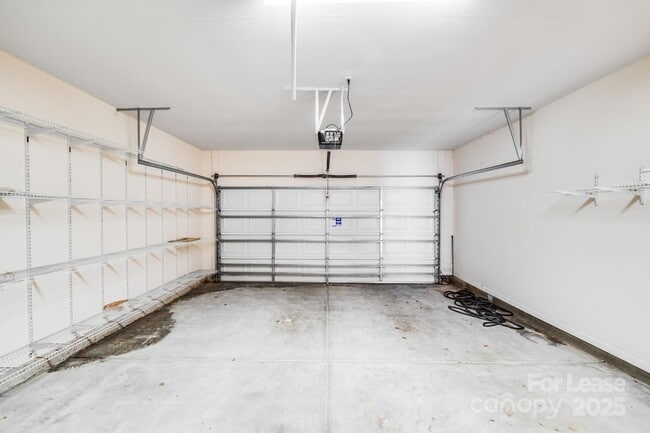 Building Photo - 2018 Sweetleaf Dr