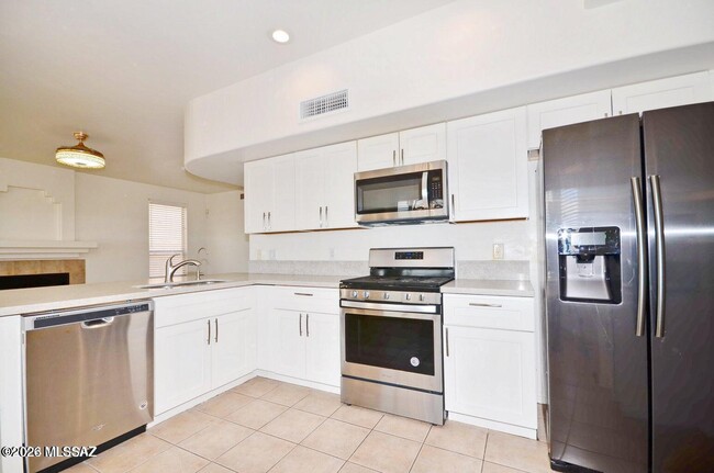Building Photo - 11281 N Chynna Rose Pl