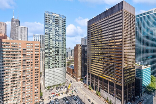 Building Photo - 240 E Illinois St
