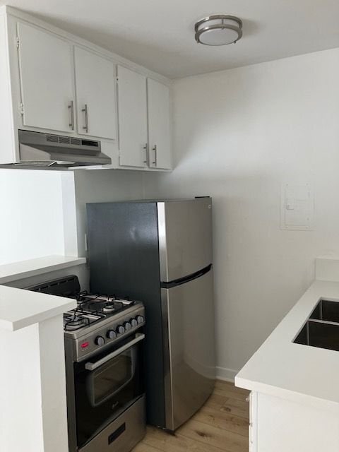 Building Photo - 333 Vernon Ave