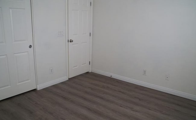 Building Photo - 494 Newberry Springs Dr