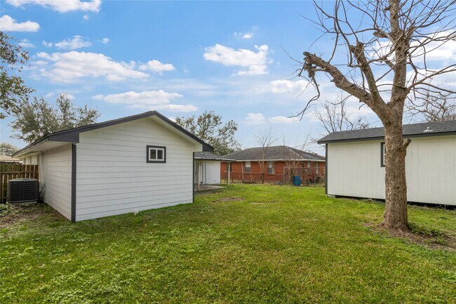 Building Photo - 3603 Mattye Maye Dr