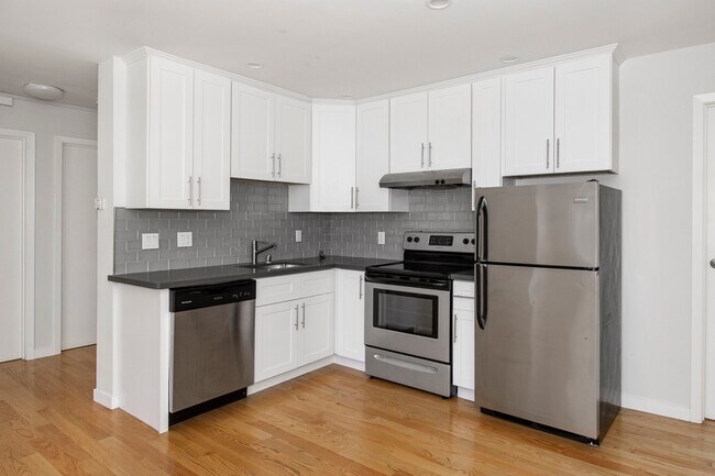 Building Photo - 1855 10th Ave