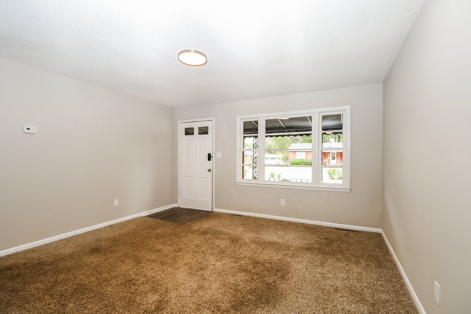 Building Photo - 105 Carver St