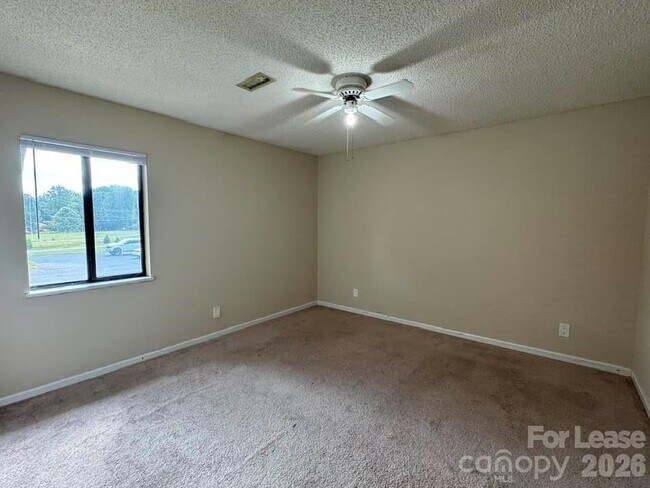 Building Photo - 722 Mallard Head Pl