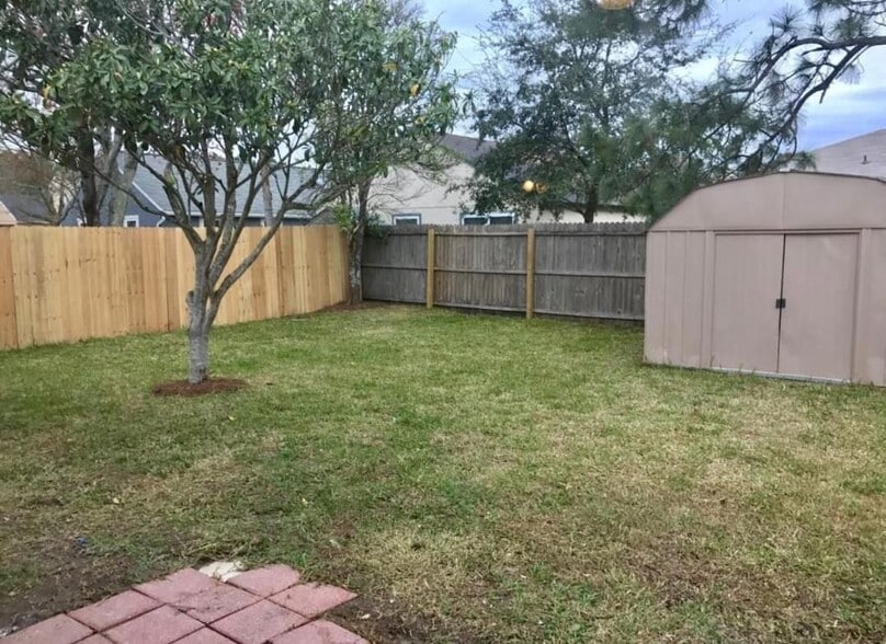 Building Photo - 12321 Mastin Cove Rd