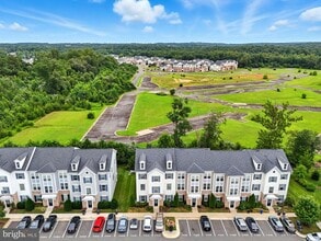 Building Photo - 7416 Riding Meadow Way