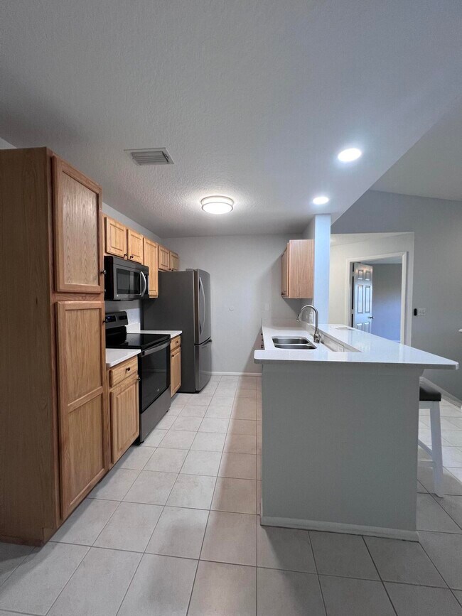 Building Photo - 1851 Long Iron Dr