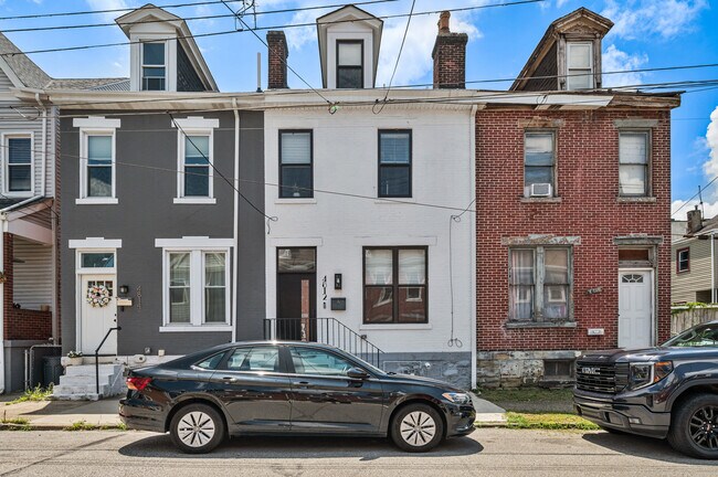 Building Photo - 4812 Dearborn St