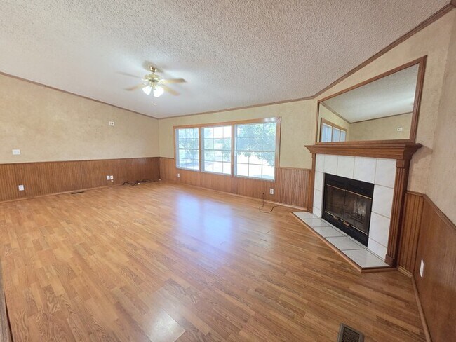 Building Photo - 3-2 Mobile Home