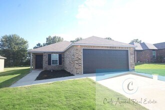 Building Photo - New construction in Jonesboro - beautiful ...