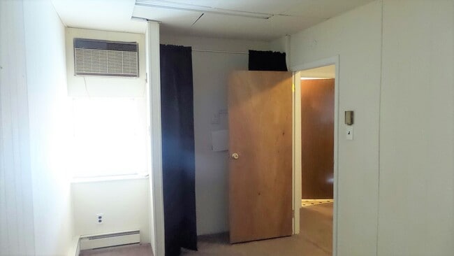 Building Photo - SWEET 2 BR / 1.5 BA HOUSE in South Philly w/ NEW KITCHEN & BATHS-Washer/Dryer & Yard!