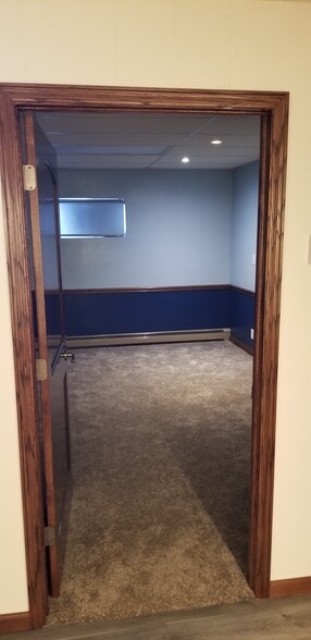 Master Bed Room - 815 Railroad Ave