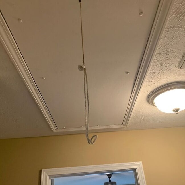 Building Photo - Townhome Condo