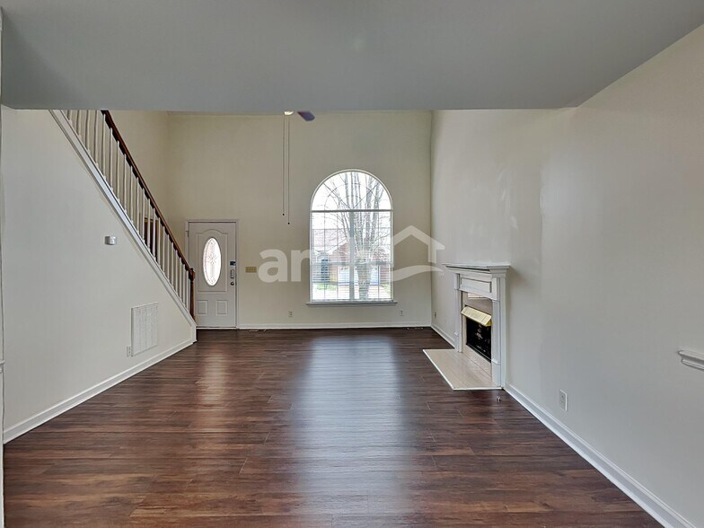 Building Photo - 6337 Willow Oak Dr