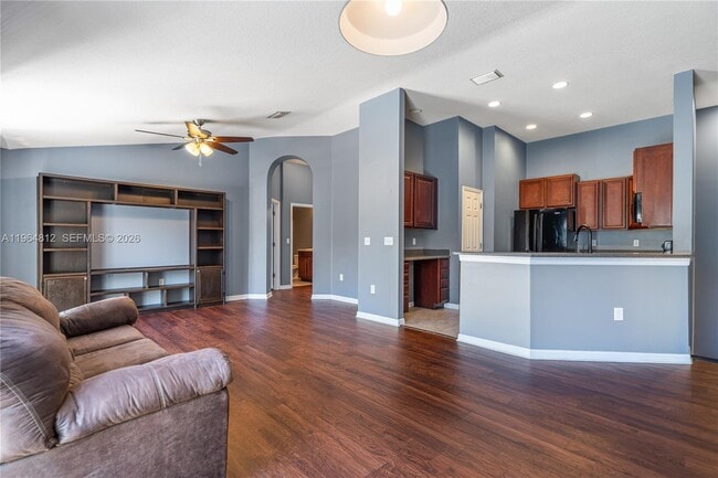 Building Photo - 6708 Eagle Feather Dr