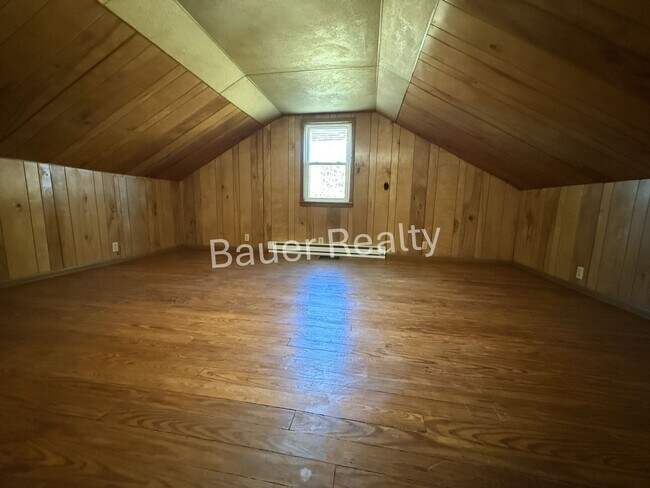 Building Photo - kan