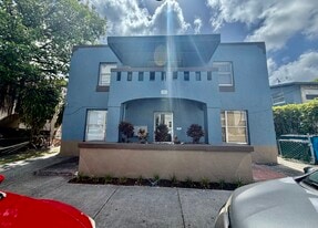 Building Photo - 201 SW 19th Ave
