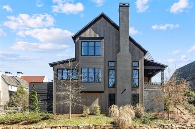 Building Photo - 304 Mado Ln