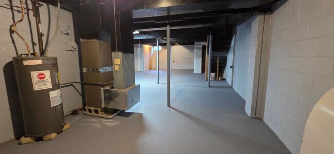 Building Photo - 620 Jaeger Ct