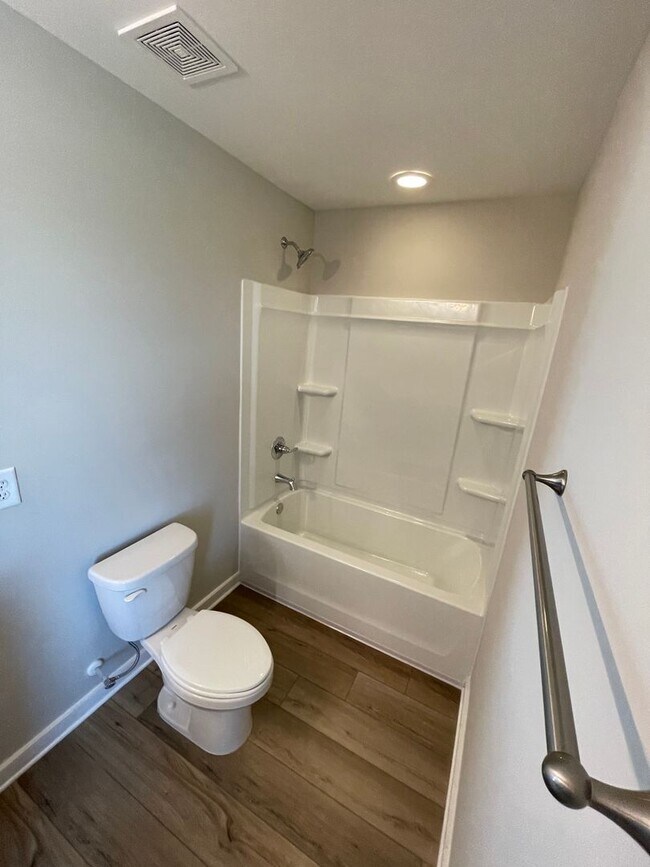 Building Photo - Home for Rent in Cullman, AL!! Available t...