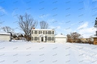 Building Photo - 2511 El Camino Dr