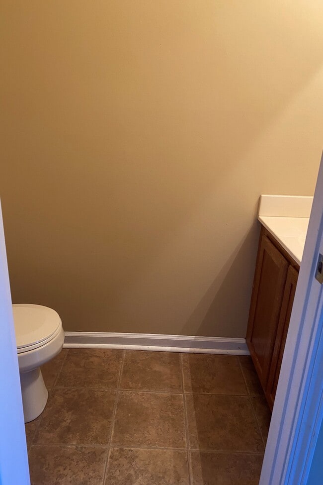 Building Photo - 125 Hillridge Ct