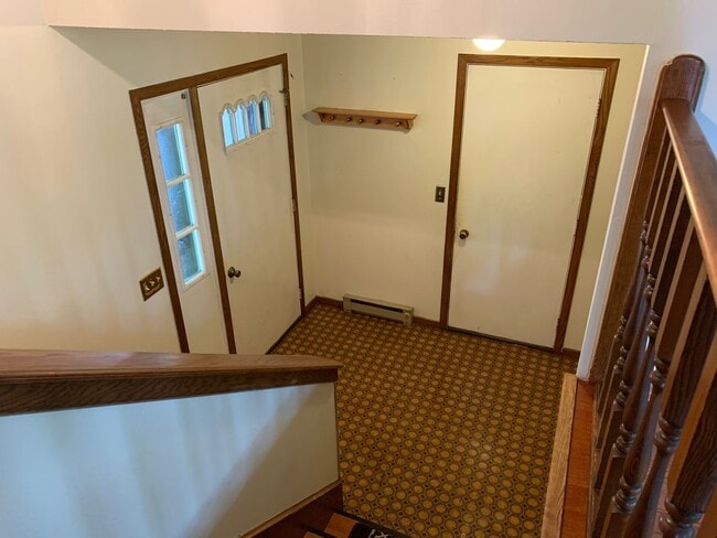 Building Photo - 3303 Eddy Ln