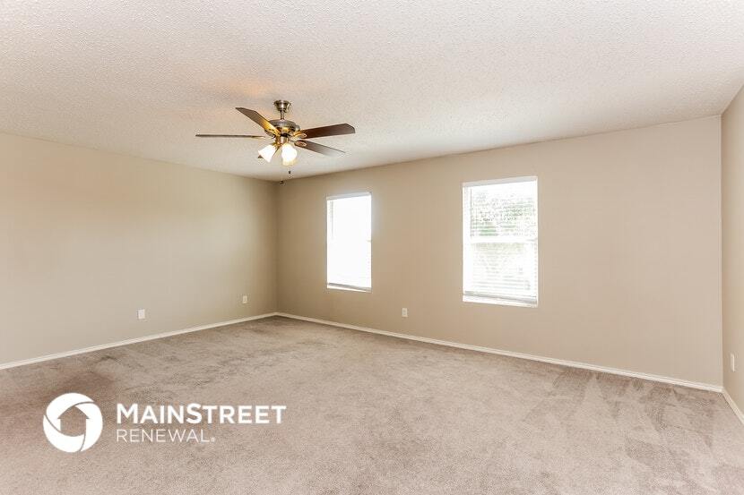 Building Photo - 3011 Clemente Dr