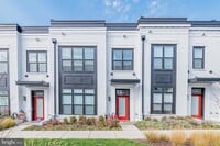 Building Photo - 11382 Emerald Park Rd