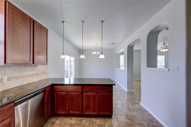 Building Photo - 455 Gina Dr