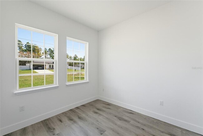 Building Photo - 2600 SW 146th Pl Rd