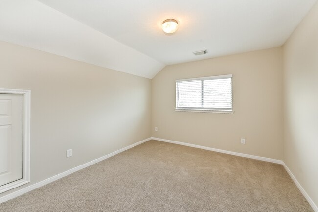 Building Photo - 12923 Palm Leaf Ct
