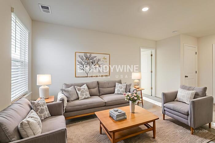 Building Photo - 1240 Arnhem Dr