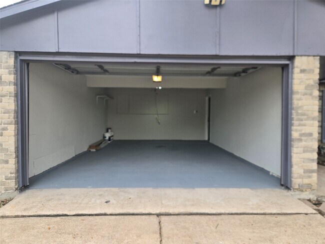 Building Photo - 4371 Kevinkay Dr