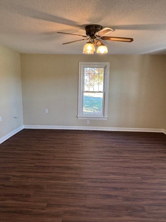 Building Photo - 2314 Hannah Creek Rd